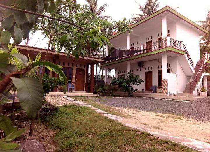 Sapu Nyapah Losmen Syariah Tanjung Setia Biha Exterior photo